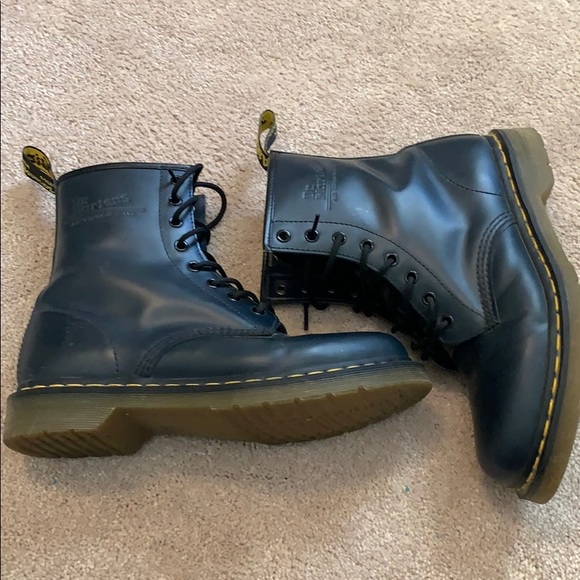dr martens run large